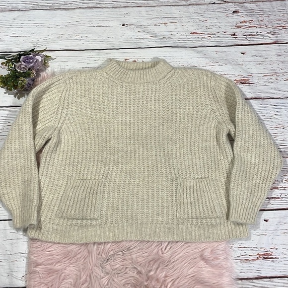 NWOT Zara Cream Ribbed Pocket Oversized Crewneck Sweater - Picture 2 of 9